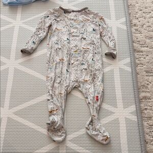 Magnetic Me Gray Patterned Kids One Piece 3-6 Months Modal